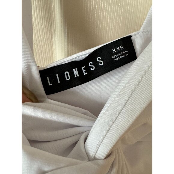 Lioness Wrap Tie Crop Top in White Strap Knot Detail Size‎ XXS j2 - Picture 5 of 6
